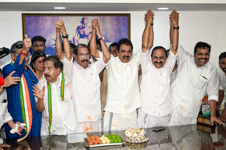 Congress on edge as Kerala CM race enters crucial phase