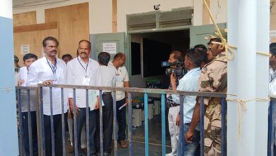Karnataka bypolls: BJP leads in Davanagere South; Congress ahead in Bagalkot