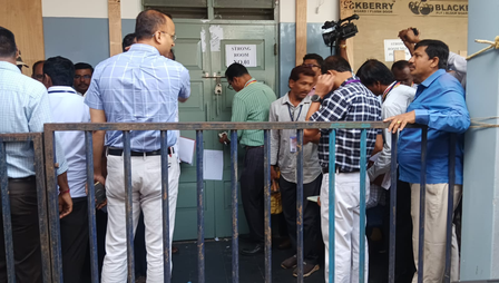 K’taka bypolls: BJP leads by 8,539 votes in Davanagere South; Congress ahead by 9,969 votes in Bagalkot