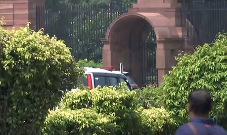 Raghav Chadha arrives at Rashtrapati Bhavan to meet President Murmu