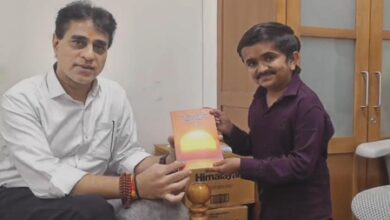 Do not fear failure: Gujarat Health Minister honours doctor who persevered through setbacks