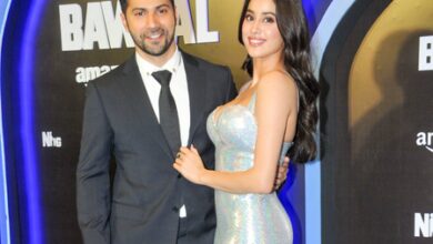 This is how Janhvi & Varun reacted to ‘Hai Jawani Toh Ishq Hona Hai’ vs ‘Peddi’ box office clash