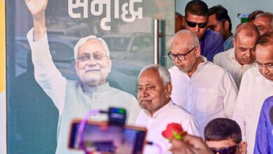 Nitish Kumar makes surprise visit to JDU office in Patna