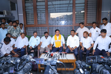 Bypoll setback: Karnataka BJP chief meets defeated candidate, says party will bounce back