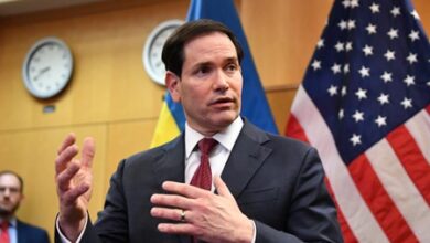 US presses China over Iran support