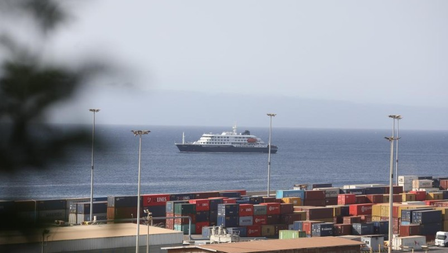 Spain says will receive hantavirus-linked cruise ship in Canary Islands