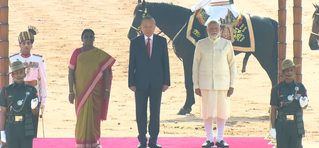 Vietnam’s Prez To Lam accorded ceremonial welcome at Rashtrapati Bhavan