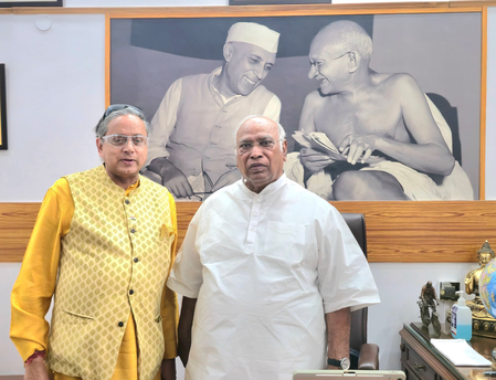 Always good to share views with experienced veteran: Tharoor meets Kharge after Kerala win