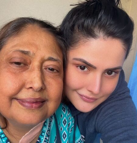 Zareen Khan remembers late mother on her 1st birthday after demise