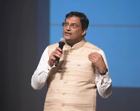 Small towns, villages driving surge in SIP accounts: HDFC AMC CEO