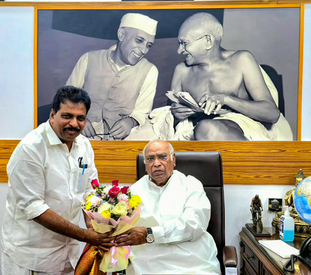 Before one chair is filled, lobbying begins in Kerala for new KPCC chief’s post