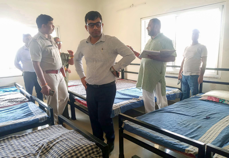 Bihar: 10 children escape from Muzaffarpur shelter home Bihar: 10 children escape from Muzaffarpur shelter home 