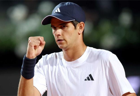 Jodar beats Italian wild card Arnaldi to reach fourth round in Rome