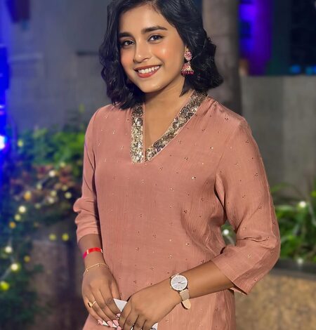 Sumbul Touqeer on long working hours in television: It is important to get proper rest Sumbul Touqeer on long working hours in television: It is important to get proper rest