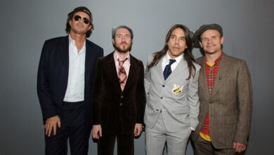 Red Hot Chili Peppers closes music catalogue deal at 0 million