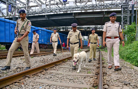 GRP personnel open fire on suspects to foil train robbery attempt in Andhra