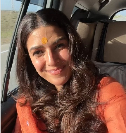 Nimrat Kaur seeks blessings at Somnath Temple, Nageshwar Temple and Dwarkadhish Temple
