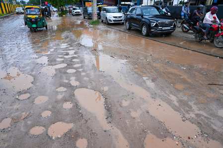 Ahmedabad civic body readies machinery, material stock to tackle monsoon road damage