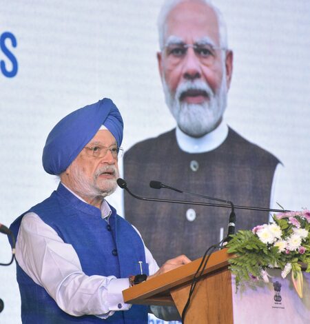 One quarter of losses could wipe out FY26 profits of OMCs: Hardeep Puri