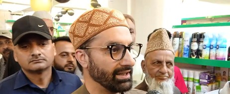 Action against narcotics will not succeed till liquor sale continues unchecked in J&K: Mirwaiz Umar Farooq Action against narcotics will not succeed till liquor sale continues unchecked in J&K: Mirwaiz Umar Farooq