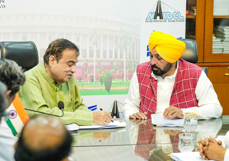 Nitin Gadkari assures Punjab CM on pending highway projects​