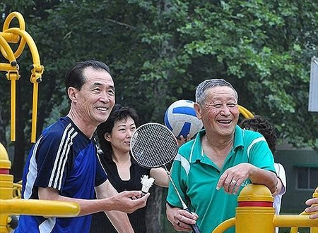 North Korea extends retirement age for office workers by 3 years amid population aging