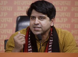 ‘Even with binoculars, Kerala CM cannot be found’: BJP mocks Congress over delay