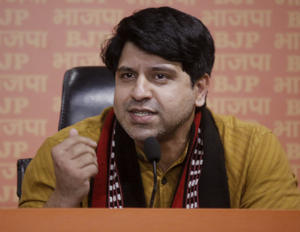 ‘Even with binoculars, Kerala CM cannot be found’: BJP mocks Congress over delay