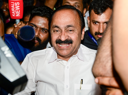 After 15 years, Congress’ Kerala headquarters sees buzz of activity as Satheesan arrives to hero’s welcome After 15 years, Congress’ Kerala headquarters sees buzz of activity as Satheesan arrives to hero’s welcome
