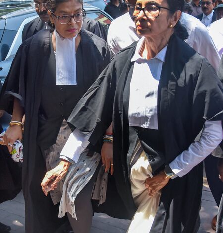 Mamata Banerjee claims she was assaulted by some advocates within Calcutta HC premises