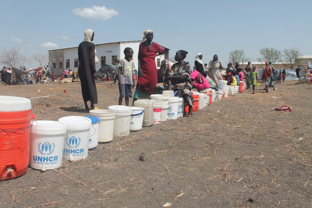 Humanitarians continue to distribute aid amid Sudan, South Sudan hostilities: UN