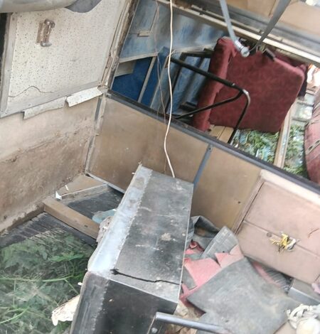 UP: Several schoolchildren injured after bus falls into ditch in Aligarh