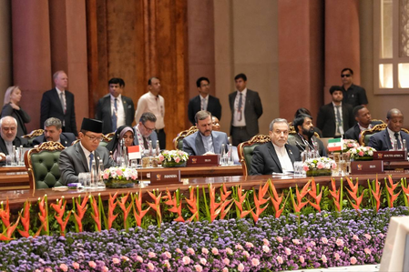 Iran victim of illegal expansionism, warmongering, says Araghchi at BRICS meet