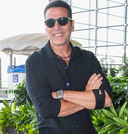 Akshay Kumar is getting Rs. 35-40 crore for ‘Golmaal 5’, here’s what Ajay Devgn’s charging
