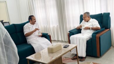 Diplomatic outreach: Satheesan calls on Vijayan, chats over a cup of tea