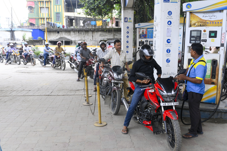Rajasthan: Adequate petrol, diesel available; public urged to avoid panic buying