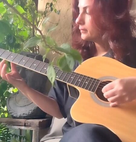 Twinkle Khanna learns guitar from her 12 year-old daughter, says every wrong note gets her a ‘condescending look’