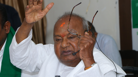 Siddaramaiah must hold an inquiry in Bidadi township row: Deve Gowda (Lead)