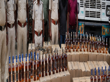 Bihar: Gopalganj Police seize liquor worth Rs 40 lakh, one held
