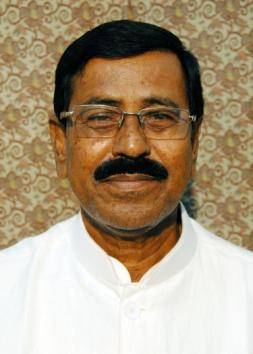 Ex-Bengal minister files police complaint against Abhishek Banerjee, cop