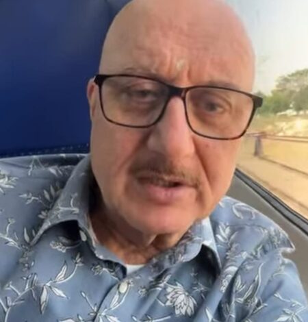 Anupam Kher boards train to Delhi in support of PM Modi’s fuel-saving appeal