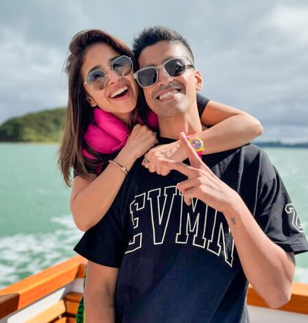 Shweta Tripathi, Chaitnya Sharma turn real-life romance into love story for theatre Shweta Tripathi, Chaitnya Sharma turn real-life romance into love story for theatre
