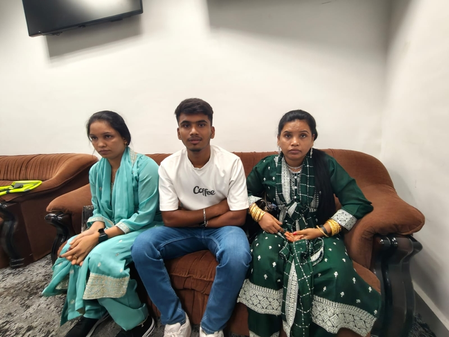 Three B’deshi nationals detained at Pune airport while attempting to flee to Guwahati Three B’deshi nationals detained at Pune airport while attempting to flee to Guwahati