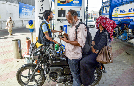 Oil PSUs absorbing Rs 550 crore loss per day to cushion consumers from soaring global prices Oil PSUs absorbing Rs 550 crore loss per day to cushion consumers from soaring global prices