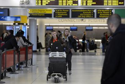 US tightens curbs after American citizen tests positive for Ebola US tightens curbs after American citizen tests positive for Ebola