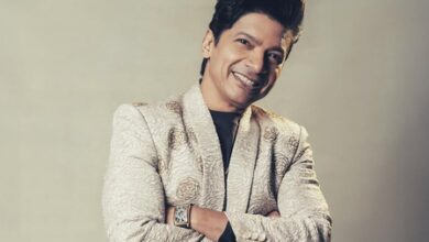 Shaan shares trivia of Kishore Kumar’s iconic ‘Mere Samne Wali Khidki’ from Padosan Shaan shares trivia of Kishore Kumar’s iconic ‘Mere Samne Wali Khidki’ from Padosan