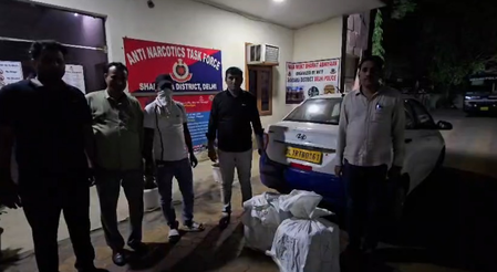 Delhi: ANTF Shahdara apprehends liquor supplier; 1,200 quarters of illicit liquor seized Delhi: ANTF Shahdara apprehends liquor supplier; 1,200 quarters of illicit liquor seized