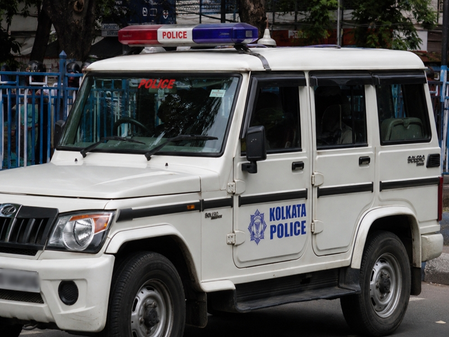 Gujarat trader’s employees abducted, robbed of Rs 42 lakh in Kolkata after fake deal trap Gujarat trader’s employees abducted, robbed of Rs 42 lakh in Kolkata after fake deal trap