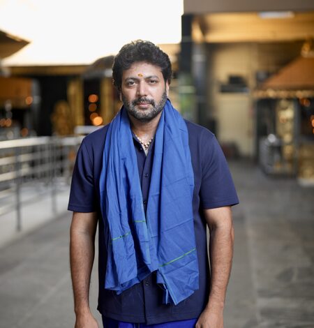 Ravi Mohan dons maala, begins fasting as he prepares to undertake holy Sabarimala trip Ravi Mohan dons maala, begins fasting as he prepares to undertake holy Sabarimala trip