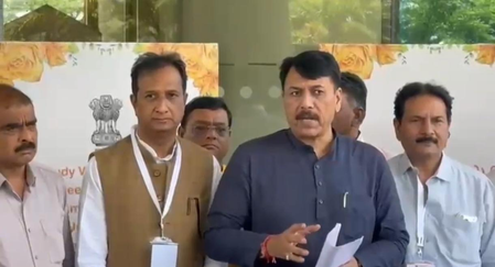Gujarat: Oppn opposes ONOE, flags EVM scale and security deployment burden in JPC meet (Ld)